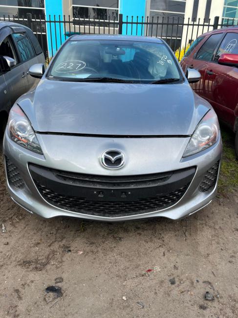 2013 Mazda MAZDA3 — Auto Petrol