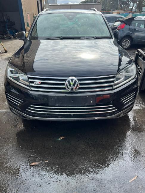 2016 Volkswagen Touareg — 7P Auto Diesel