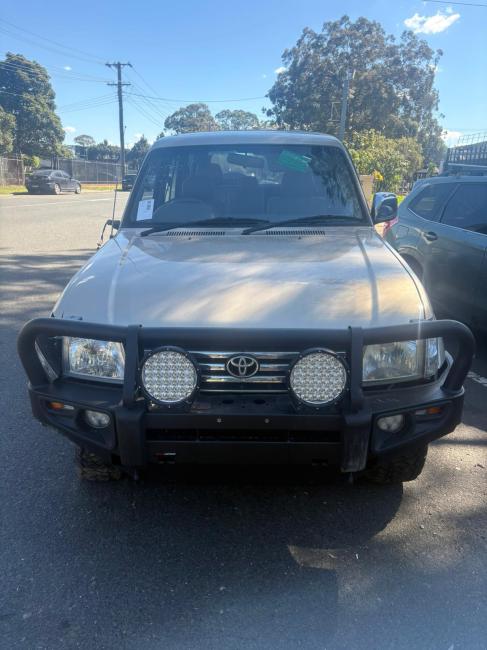 2002 Toyota Land Cruiser — Auto Petrol