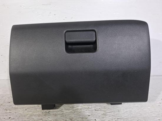 2019 Suzuki Swift — Glove Box
