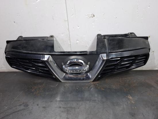 2012 Nissan Dualis — RADIATOR GRILLE
