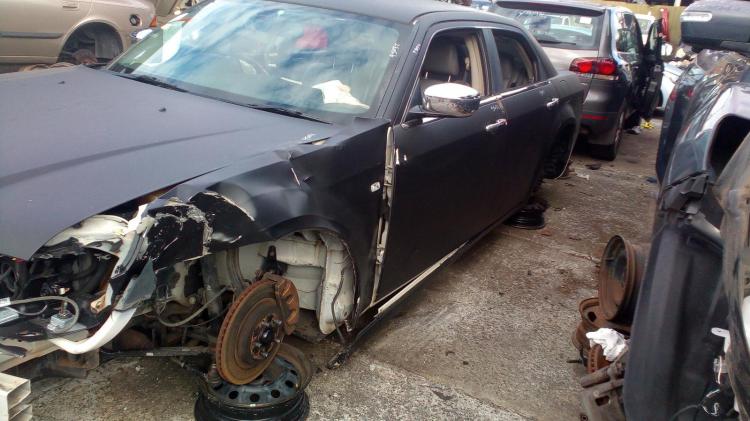 2006 Chrysler 300C — RT Auto Petrol