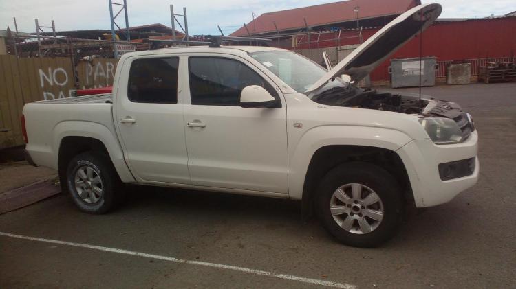 2011 Volkswagen Amarok — TDI400 TRENDLINE Manual Diesel