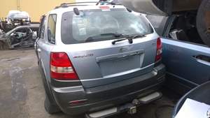 2004 Kia Sorento — Auto