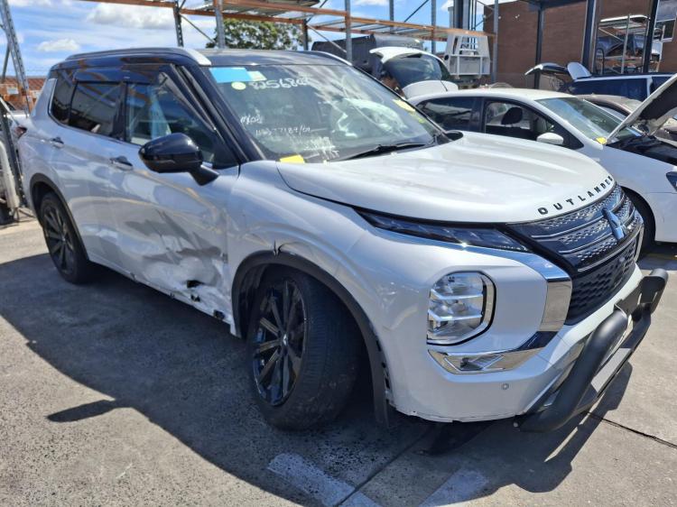 2022 Mitsubishi Outlander — ZM Auto Petrol