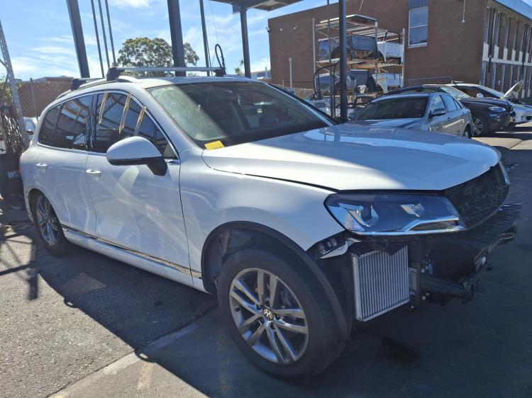 2017 Volkswagen Touareg — 7P Auto Diesel