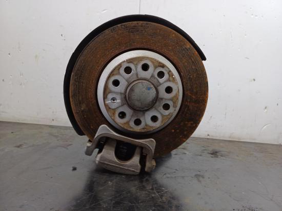 2017 Audi Q3 — Left Ear Hub Assembly