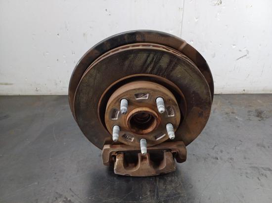 2012 Holden Commodore — Right Front Hub Assembly