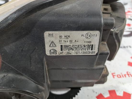 2011 Ford Mondeo — Right Headlamp