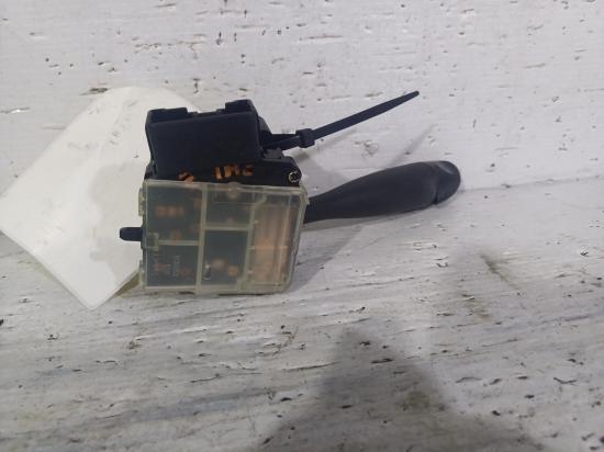 2005 Toyota Echo — FLLASHER SWITCH