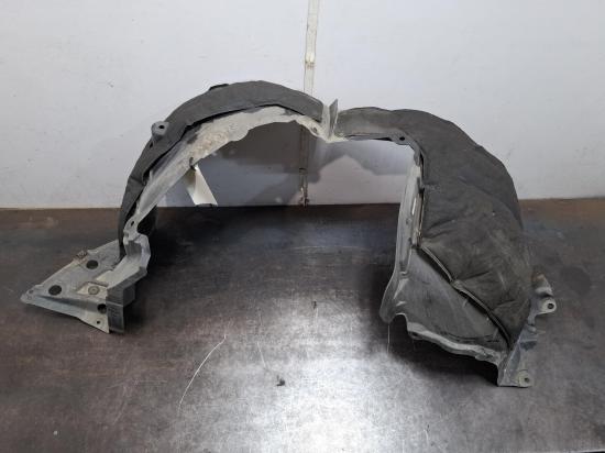 2016 Nissan Pathfinder — Right Guard Liner