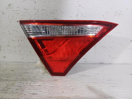 2016 Toyota Camry — BOOTLID LAMP LH SIDE