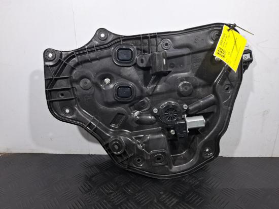 2024 Mazda Cx5 — DOOR REG and MOTOR ASSY