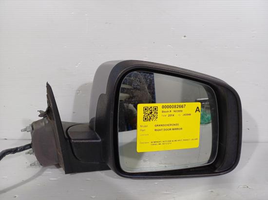 2014 Jeep Grand Cherokee — W/ MEMORY AUTO DIM BLIND SPOT PUDDLE COLOUR CODED