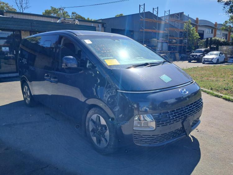 2021 Hyundai Staria — US4 Auto Diesel