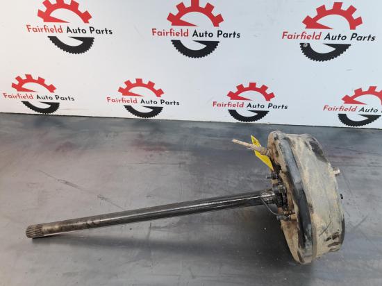 2016 Nissan Navara — RH REAR NO HANDBRAKE CABLE