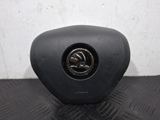 2017 Skoda Fabia — STEERING WHEEL