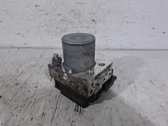 2015 Land Rover Discovery — ABS PUMP/MODULATOR