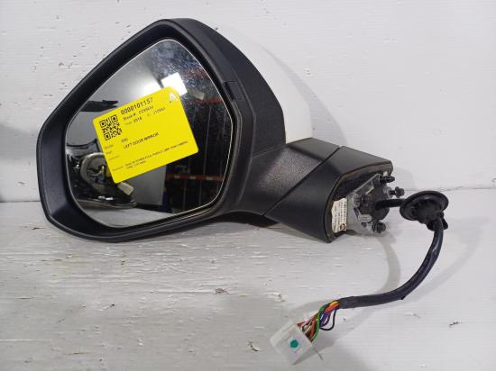 2018 LDV D90 — W/ POWER FOLD PUDDLE LAMP