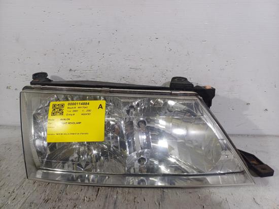 2001 Toyota Avalon — Right Headlamp