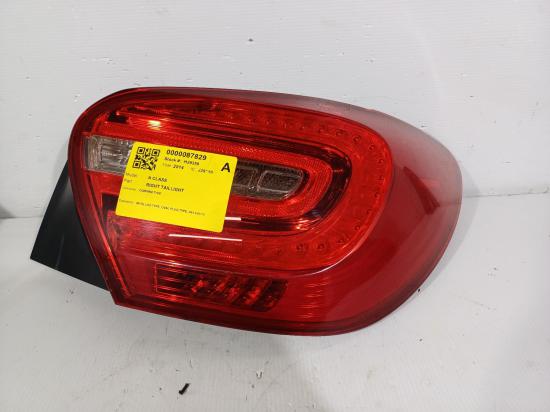 2014 Mercedes Benz Benz — LED TYPE RECTANGULE PLUG TYPE