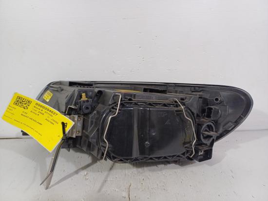 2008 Volvo C30 — Right Headlamp