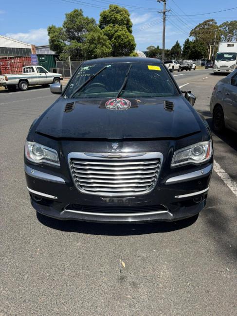 2014 Chrysler 300C — Auto Diesel