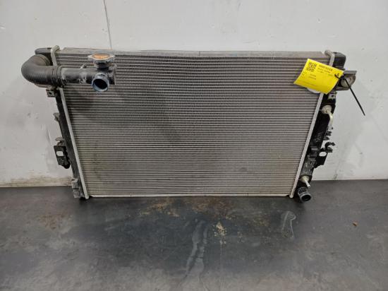 2017 Nissan Navara — Radiator