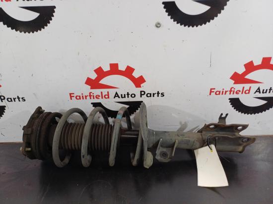 2010 Nissan Dualis — Right Front Strut