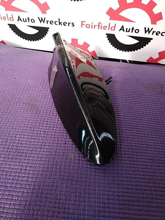 2013 BMW 5 Series — Antenna