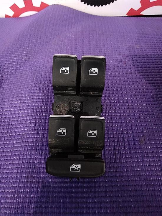 2017 Volkswagen Tiguan — RH FRONT MASTER SWITCH