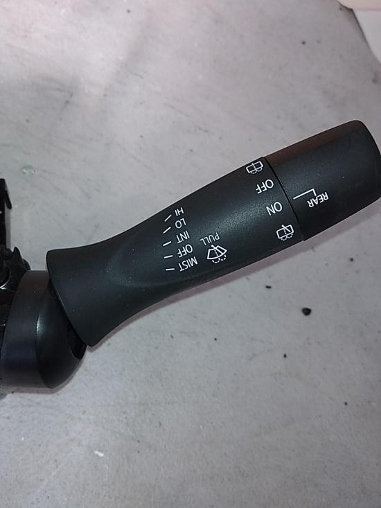 2021 Suzuki Ignis — WIPER SWITCH