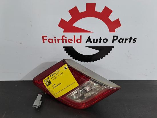 2007 Toyota Camry — BOOTLID LAMP LH SIDE