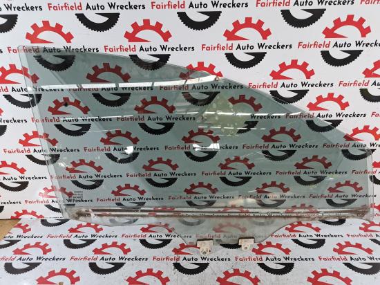 2015 Nissan Pulsar — Right Front Door Window
