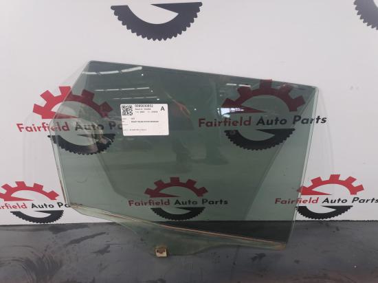 2007 Mazda Cx7 — Right Rear Door Windw