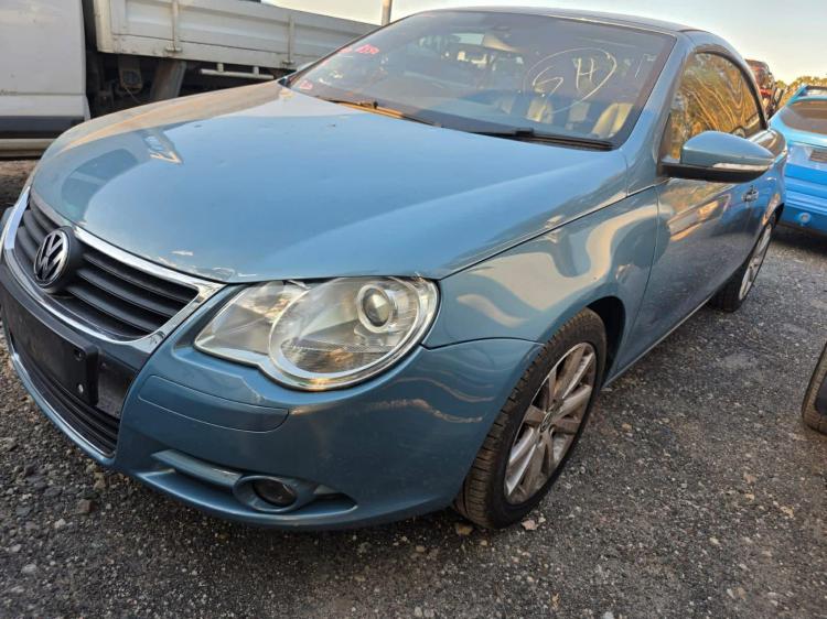2010 Volkswagen Eos — Auto Petrol