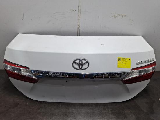 2014 Toyota Corolla — BOOTLID SEDAN NO RH GARNISH
