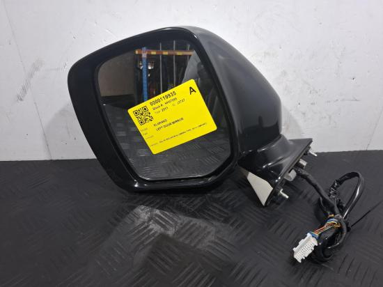 2011 Nissan Elgrand — W/ INDICATOR and CAMERA TYPE