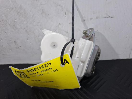 2014 Subaru Impreza — TAILGATE LOCK