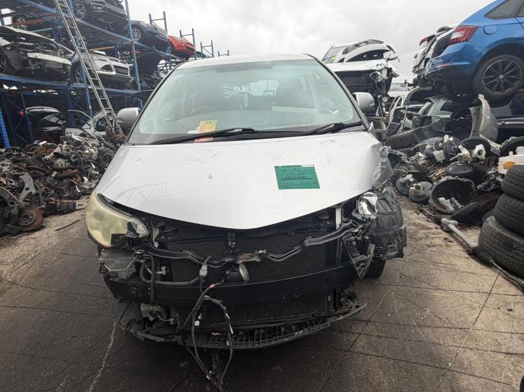 2006 Toyota Tarago — Auto Petrol