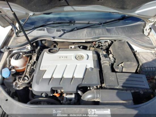 2009 Volkswagen Passat — Engine Motor