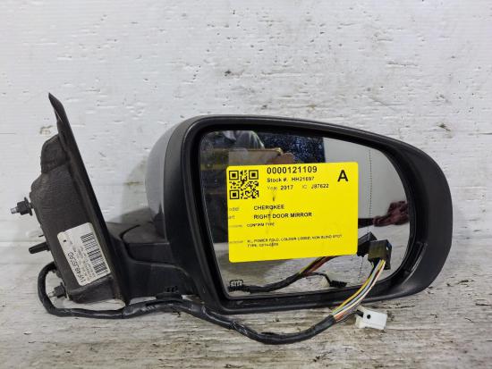 2017 Jeep Cherokee — POWER FOLD COLOUR CODED NON BLIND SPOT TYPE