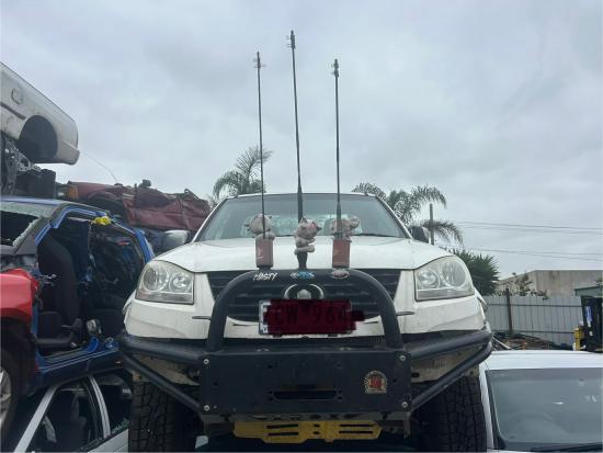 2012 Great Wall V200 — Xrox Bullbar off 2012 great wall v200