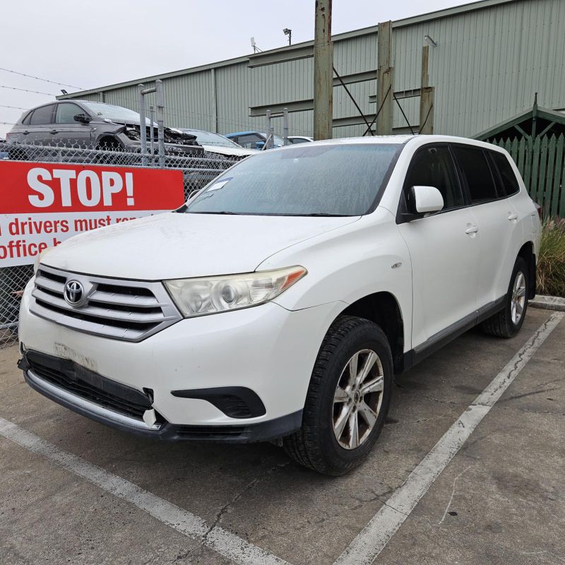 2013 Toyota Kluger — GSU40R Auto Petrol