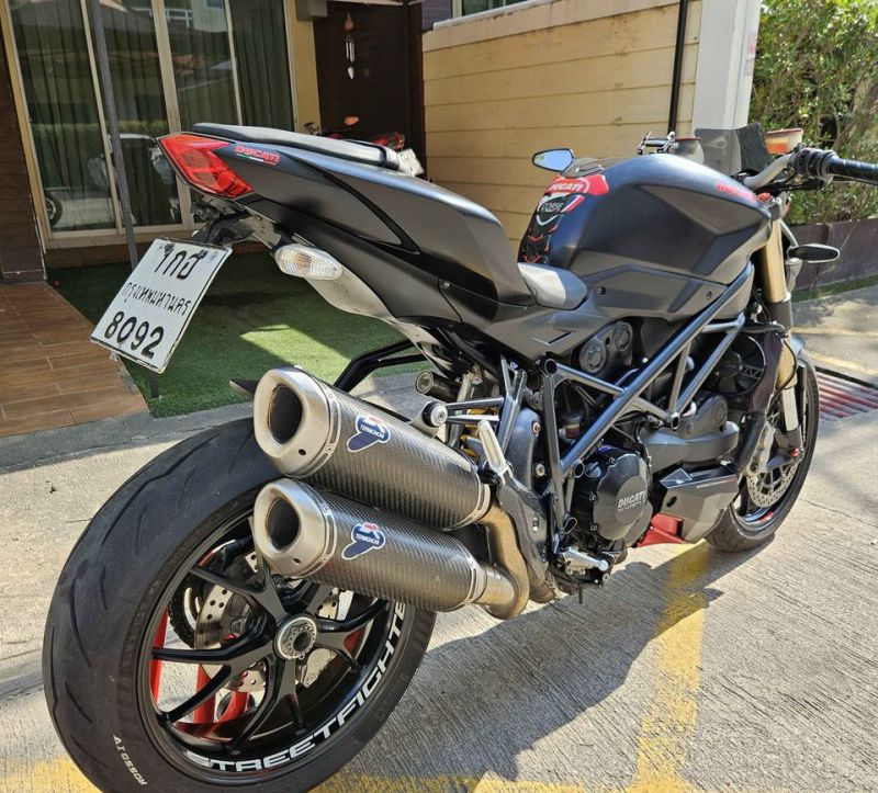 2012 Ducati Streetfighter — Air Box Air Cleaner