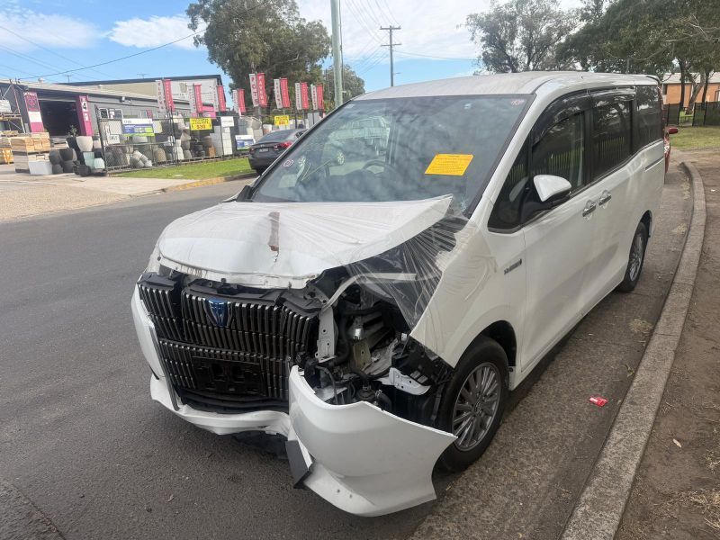 2016 Toyota Noah — Auto Hybrid