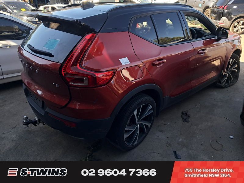 2020 Volvo XC40 — Auto Petrol