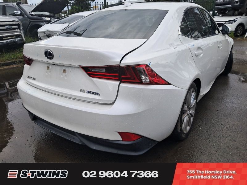 2015 Lexus IS300 — XE30 Auto Hybrid