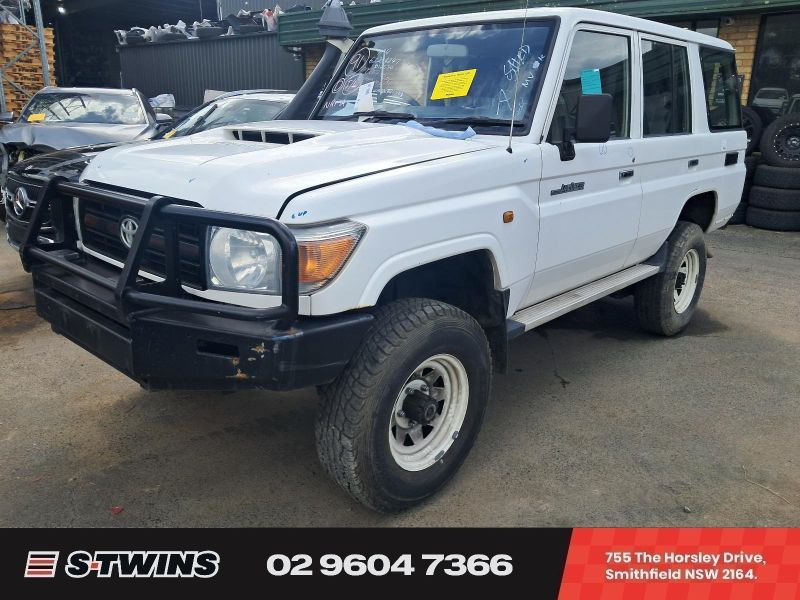 2018 Toyota Land Cruiser — Manual Diesel