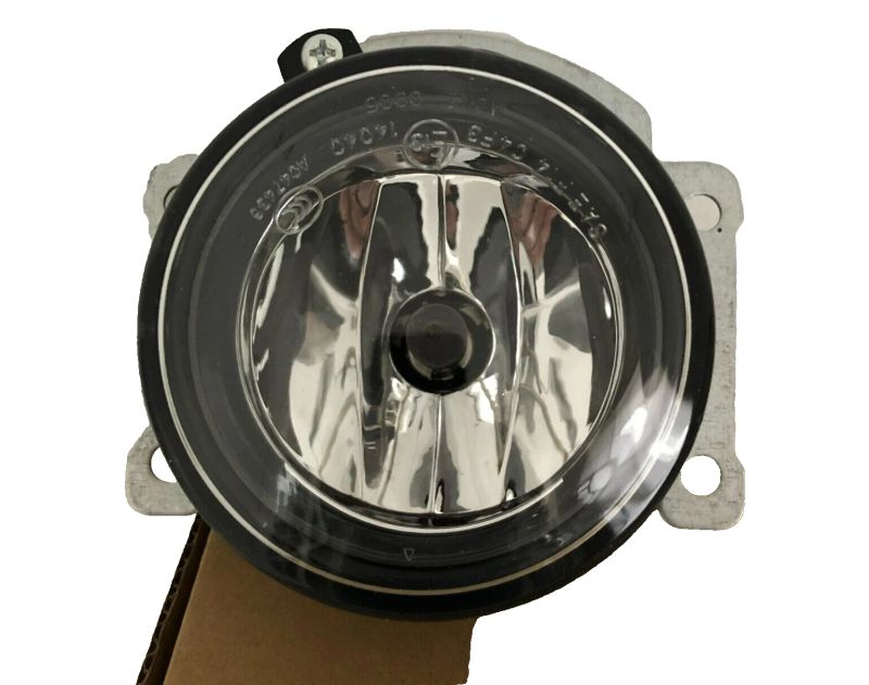 2012 Peugeot 4008 — Brand New Aftermarket Front Fog Light / Fog Lamp suitable for selected Peugeot models. Part Numbers: MAP35922 PEB-21060 RH / LH compatible Suitable for: Peugeot 4008 Selected Mitsubishi ASX / Outlander Sport platform models Position: Front Bumper Fog Lamp Right Hand (RH) or Left Hand (LH)